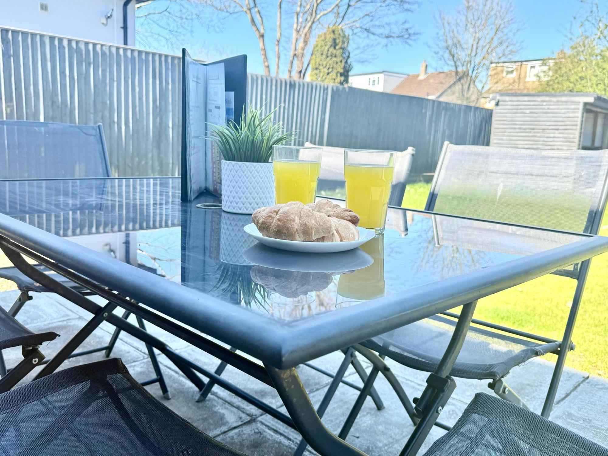 Evergreen Lodge - Two Bed Lux Flat - Parking, Garden, Patio, Wifi, Netflix - Close To Blenheim Palace & Oxford - F3 Кидлингтън Екстериор снимка