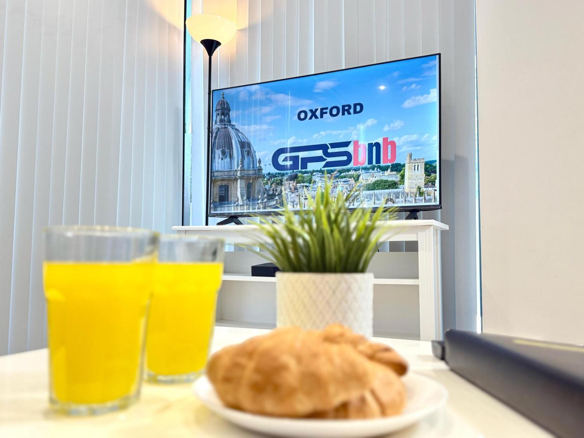 Evergreen Lodge - Two Bed Lux Flat - Parking, Garden, Patio, Wifi, Netflix - Close To Blenheim Palace & Oxford - F3 Кидлингтън Екстериор снимка